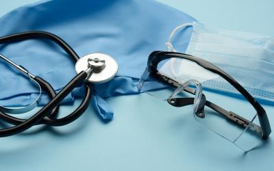 I posti vacanti rimangono alti e salgono ai livelli massimi nella sanità